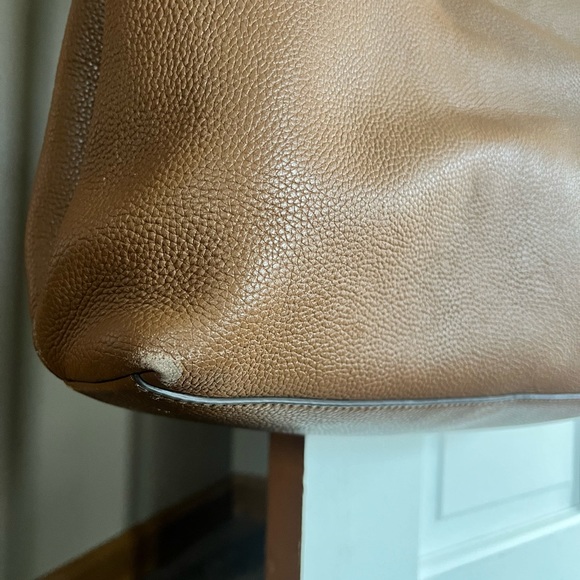 Large Camel and Gold Tory Burch Purse & Wallet - Picture 5 of 8